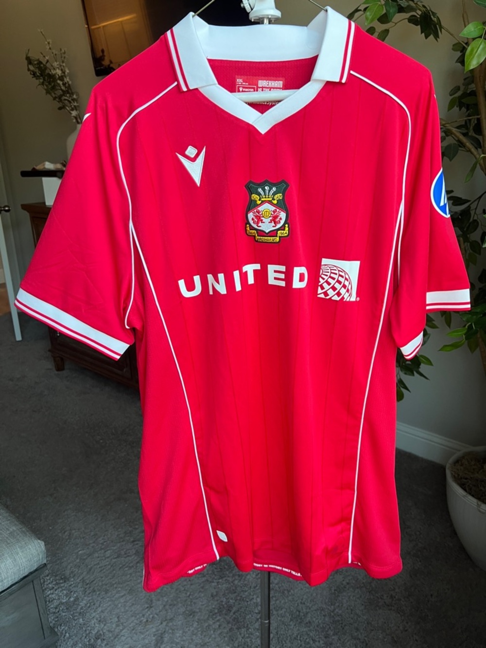 MACARON Red and White Football Jersey